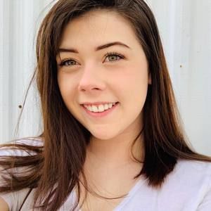 Meet your Posher, Elle